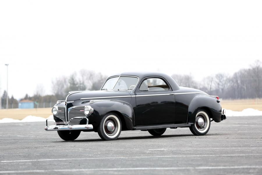  Dodge Series D19 Luxury Liner Deluxe Business Coupe 1941 года  (фото 1 из 8)